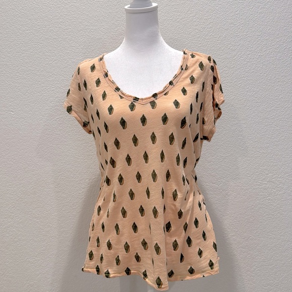 Maison Jules v neck short sleeve peach t shirt with sea shells size medium - Picture 1 of 5